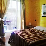 Maria Guest house