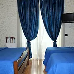 Maria Naples