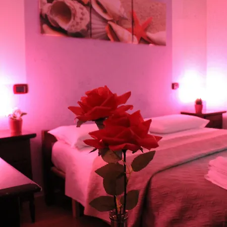 Maria Penzion Neapol